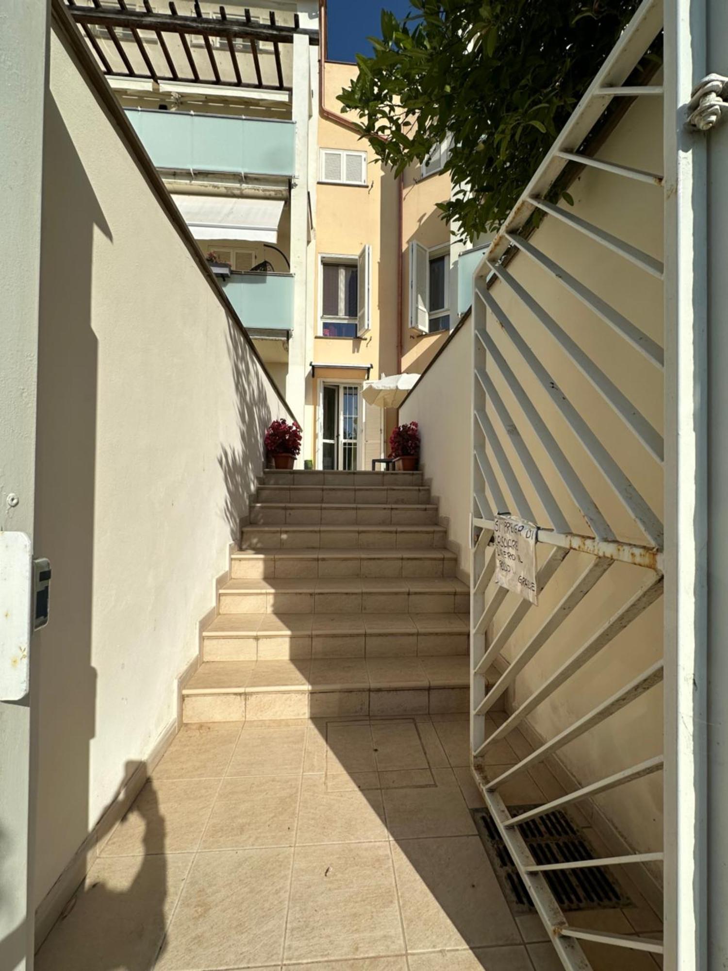 La Kasina Hotel Livorno Buitenkant foto